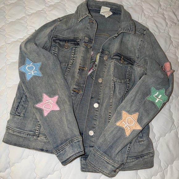 RARE! Sailor Moon Pretty Guardian Distressed Denim Patch Jacket by Box Lunch - Picture 3 of 5